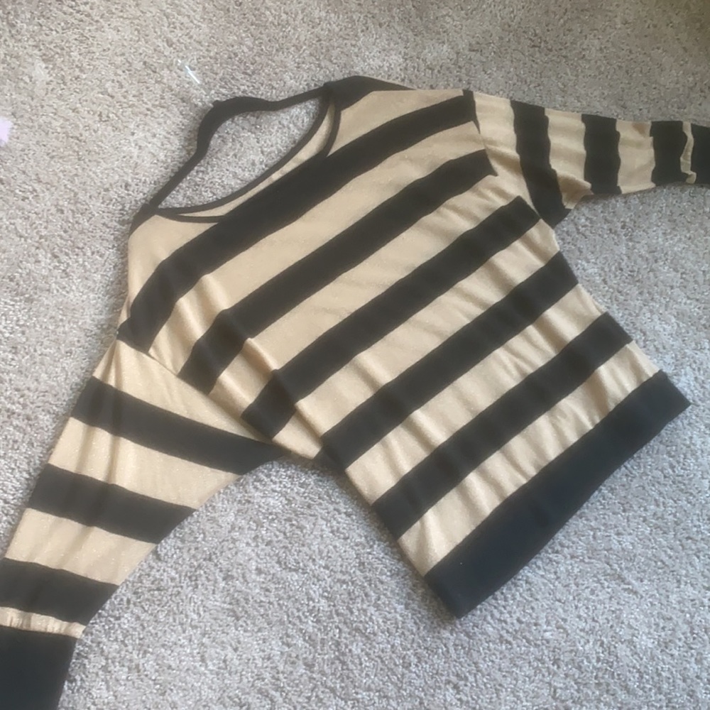 Black & gold stripe blouse - Picture 2 of 3